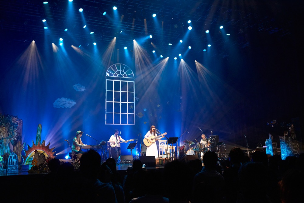 藤原さくら「ワンマンツアー2016『good morning』～second verse～」東京・EX THEATER ROPPONGI公演の様子。（Photo by Shinichi Kawashima, Yusuke Takamura）