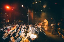 左からAK-69、Zeebra。（Photo by cherry chill will）