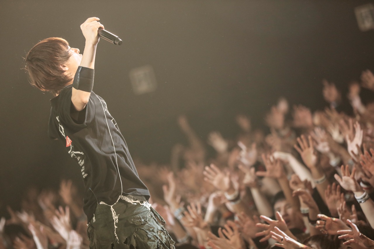 IKE（Vo）（撮影：鳥居洋介）