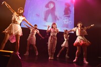 「DEAREST DREAM -Start 2 Shake it up-」の様子。