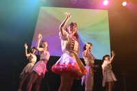 「DEAREST DREAM -Start 2 Shake it up-」の様子。