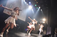 「DEAREST DREAM -Start 2 Shake it up-」の様子。