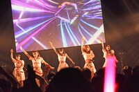 「DEAREST DREAM -Start 2 Shake it up-」の様子。