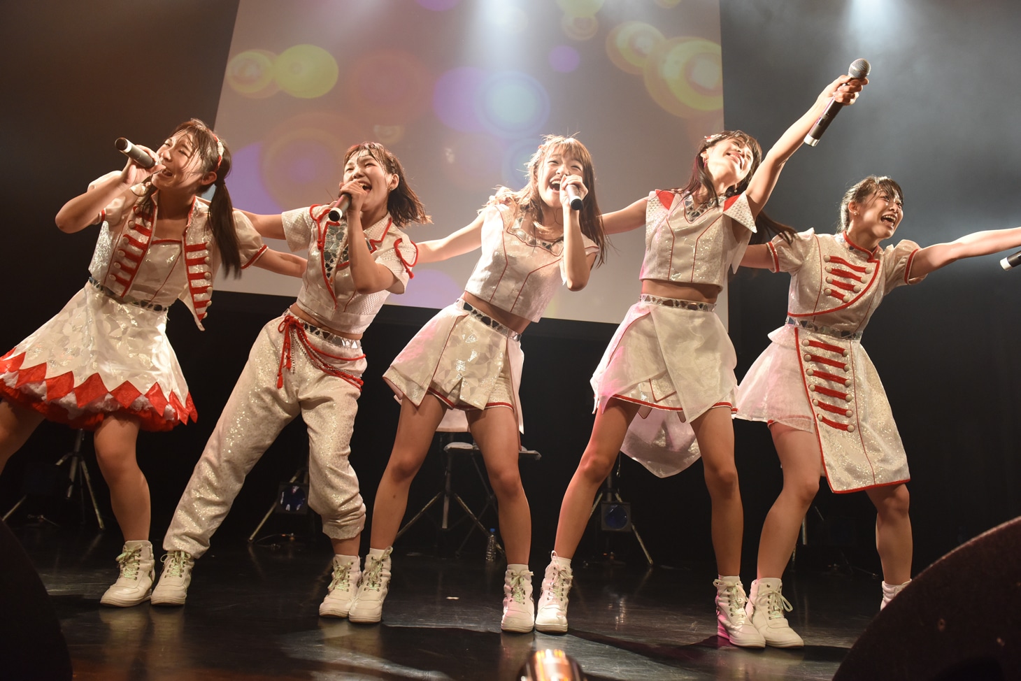 「DEAREST DREAM -Start 2 Shake it up-」の様子。