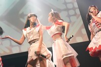 左から四島早紀、ののこ。