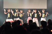 「DEAREST DREAM -Start 2 Shake it up-」の様子。