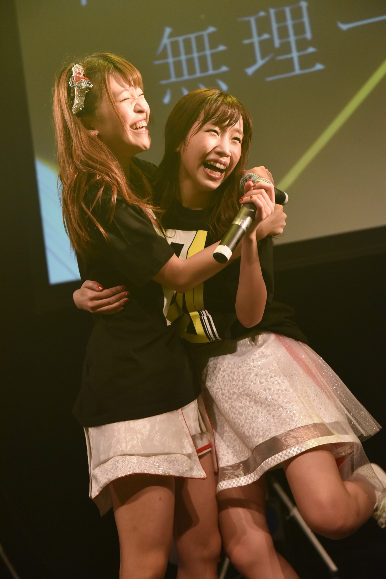 左から齋藤里佳子、ののこ。