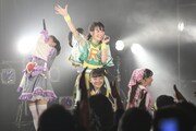 ロッカジャポニカ「ロッカジャポニカ 3rd TOUR ～Road to 1000～」LIQUIDROOM公演の様子。（撮影：笹森健一）