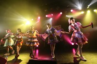 ロッカジャポニカ「ロッカジャポニカ 3rd TOUR ～Road to 1000～」LIQUIDROOM公演の様子。（撮影：笹森健一）