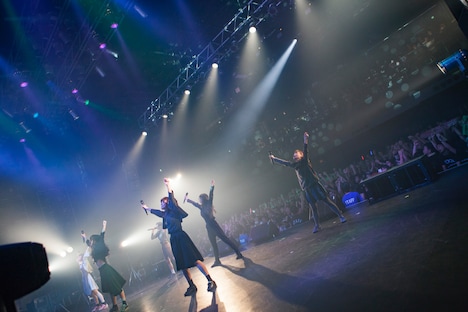 「BiSH FREE LIVE "iN THE END"」の様子。（撮影：外林健太）