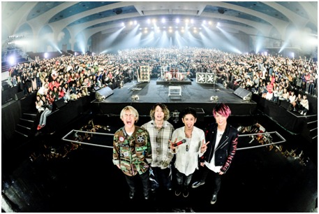 人気画像8位は「ONE OK ROCKが地上波初出演、1000人の18歳と作り上げる1曲限りのステージ」より、ONE OK ROCK。（写真提供：NHK）