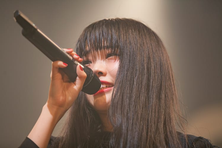 BiSH、涙こらえしばしの別れ「無敵なアイナ・ジ・エンドで帰ってきます アイナ・ジ・エンド KiLLER BiSH Loppi・HMV特典ポスター