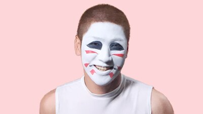 樽美酒研二（ゴールデンボンバー）