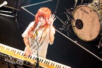 mick（Vo, G, Piano）（Photo by Junpei Hiyoshi）