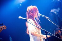 Amelie「Amelie『君が為に鐘は鳴る / さよならバイバイ』Release Tour 2016」東京・TSUTAYA O-WEST公演の様子。（Photo by Junpei Hiyoshi）