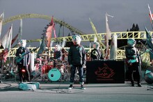 「h.ear on Wireless NC（MDR-100ABN）」×「WALKMAN」MAN WITH A MISSION編のメイキングシーン。