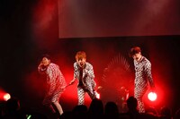 SECRET GUYZ（撮影：M.キセキ / コザイ リサ）