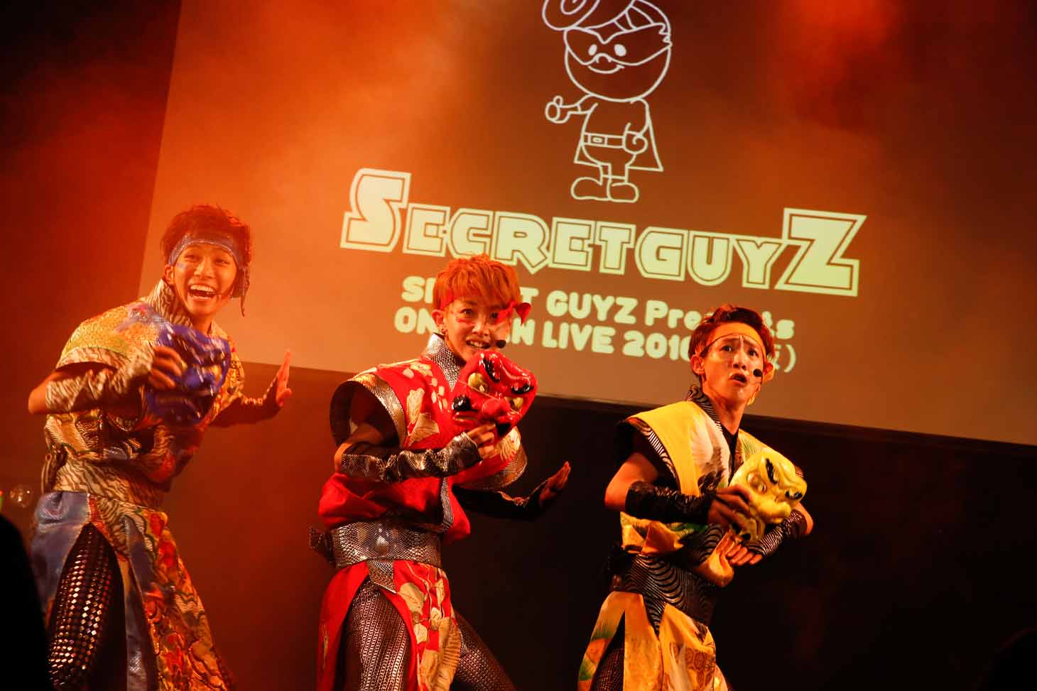 SECRET GUYZ（撮影：M.キセキ / コザイ リサ）