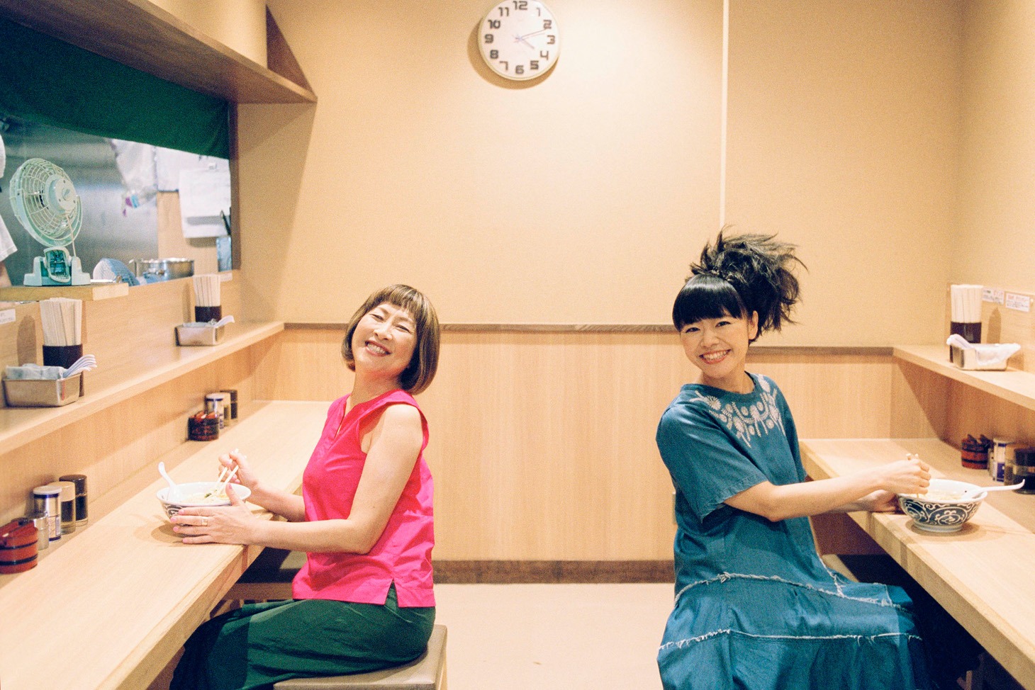 矢野顕子×上原ひろみ（撮影：川島小鳥）