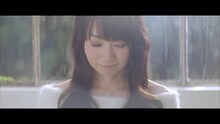 水樹奈々「絶対的幸福論」ミュージックビデオのワンシーン。