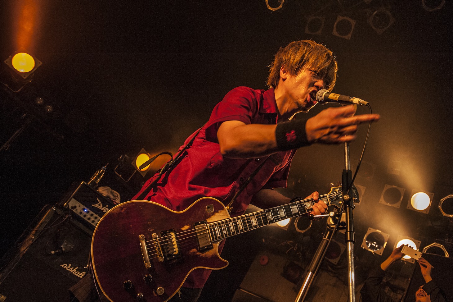チフネシンゴ（G, Vo / HOTSQUALL）（Photo by manaty）