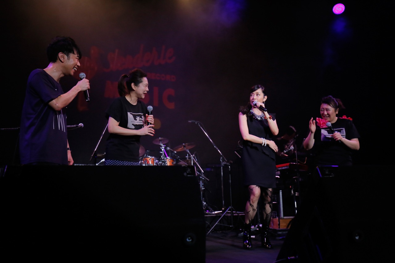 「SLENDERIE RECORD MUSIC AWARD」の様子。