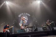 「SKULLSHIT 20th ANNIVERSARY 骸骨祭り」に出演した175R。（写真提供：EMI Records）