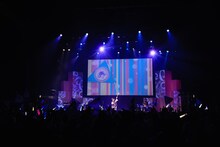 みみめめMIMI「きみのヒロイン」の様子。（撮影：西原史顕）