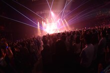 「PUFFY 20th THE FINAL『PAPAPAPA PARTY 2016』」会場の様子。（写真提供：Warner Music Japan）