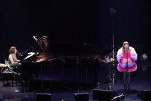 「J-WAVE SPECIAL LIVE 矢野顕子 40th Anniversary ふたりでジャンボリー」東京・Zepp DiverCity TOKYO公演の様子。（Photo by TSUKASA MIYOSHI [Showcase]）