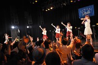 「TOWER RECORDS×CLUB CITTA' presents lyrical schoolスペシャルライブ」の様子。