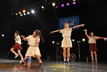 「TOWER RECORDS×CLUB CITTA' presents lyrical schoolスペシャルライブ」の様子。