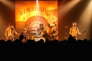 「ザ・クロマニヨンズ TOUR BIMBOROLL 2016-2017」東京・LIQUIDROOM公演の様子。（撮影：柴田恵理）
