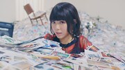ポルカドットスティングレイが出演するAndroidのWebCM「トリセツ MV」のワンシーン。
