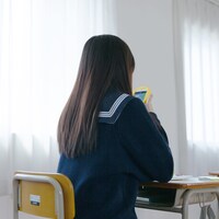 人工知能会話サービス「女子高生AIりんな」