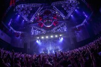 「STOP THE WAR TOUR」東京・新木場STUDIO COAST公演の様子。（Photo by HayachiN）