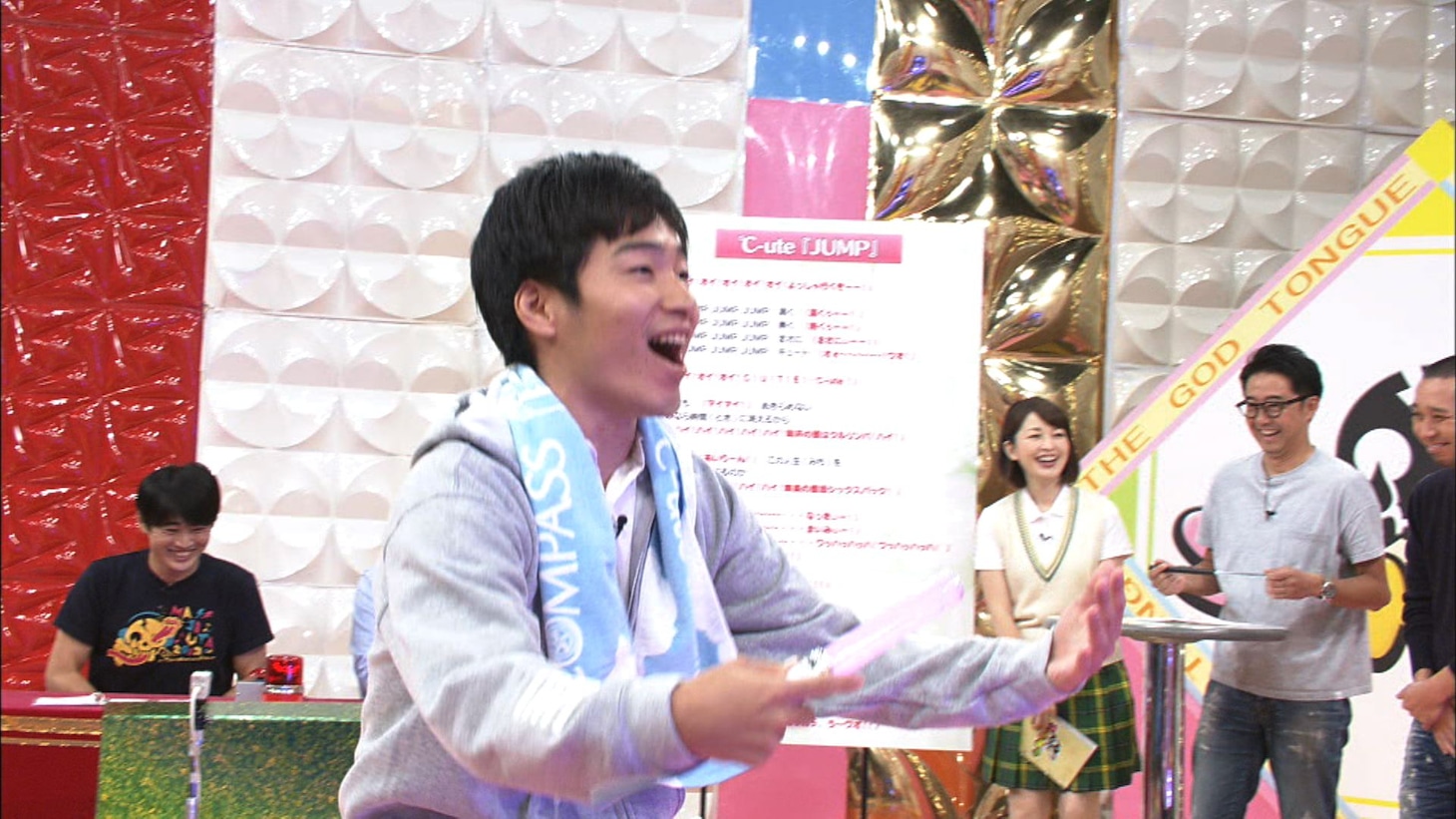 「照れカワ芸人更生プログラム」に挑戦するジャルジャル後藤。(c)テレビ東京