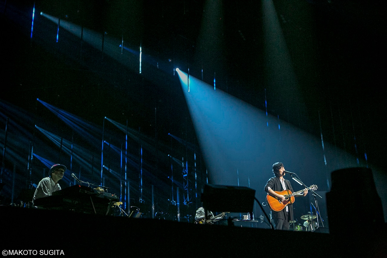 秦基博「HATA MOTOHIRO 10th Anniversary ARENA TOUR "All The Pieces"」大阪・大阪城ホール公演の様子。（撮影：杉田真）