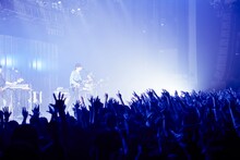 「米津玄師 2016 TOUR / はうる」東京・Zepp Tokyo公演の様子。（撮影：中野敬久）