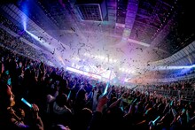 SHINee「SHINee WORLD V」日本公演の様子。（photo by HAJIME KAMIIISAKA）