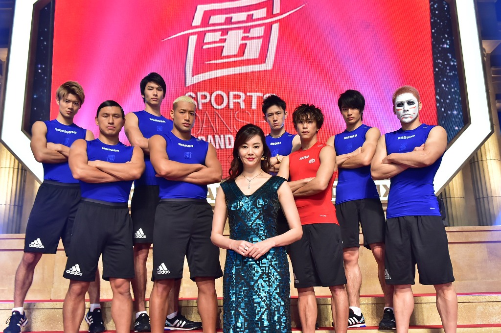 「究極の男は誰だ!? 最強スポーツ男子元日頂上決戦！」集合写真 (c)TBS