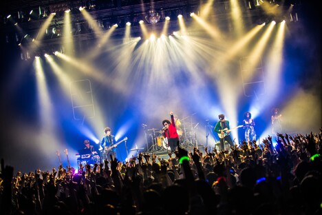 「ファンカジスタツアー2016～PUMP UP FUNK編～」Zepp DiverCity TOKYO公演の様子。（撮影：木場ヨシヒト）