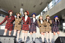 ハコムス、念願のガンダム前で「はじめのいっぽ。」の締めくくり