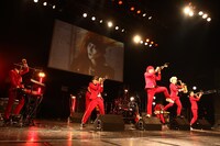 カルメラ (c)HEADWAX ORGANIZATION CO.,LTD.（Photo by Hisao Yamaguchi）