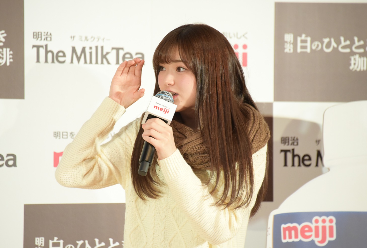 「段ボール映画館」の興奮を語る松村沙友理。