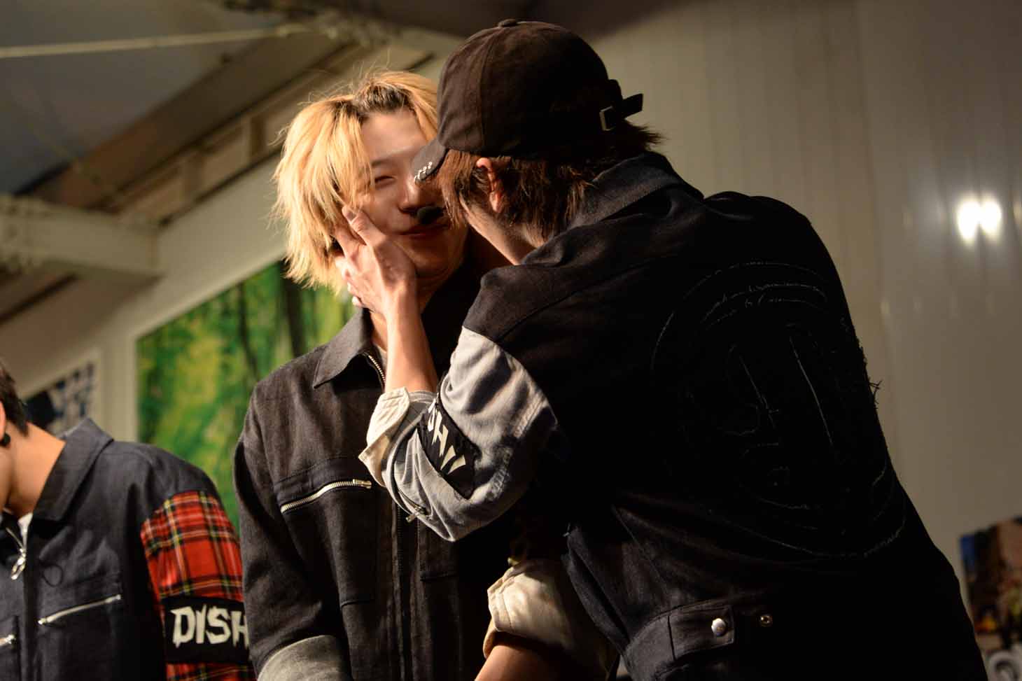 左からRYUJI、To-i。