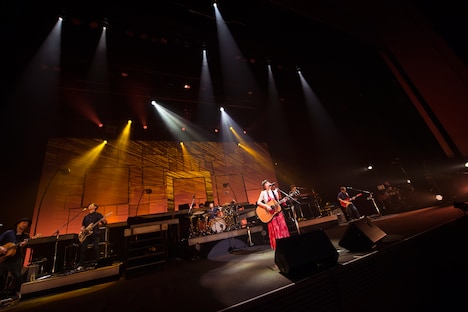 家入レオ「5th Live Tour 2016 ～WE | ME～」東京・東京国際フォーラム ホールA公演の様子。（撮影：田中聖太郎）