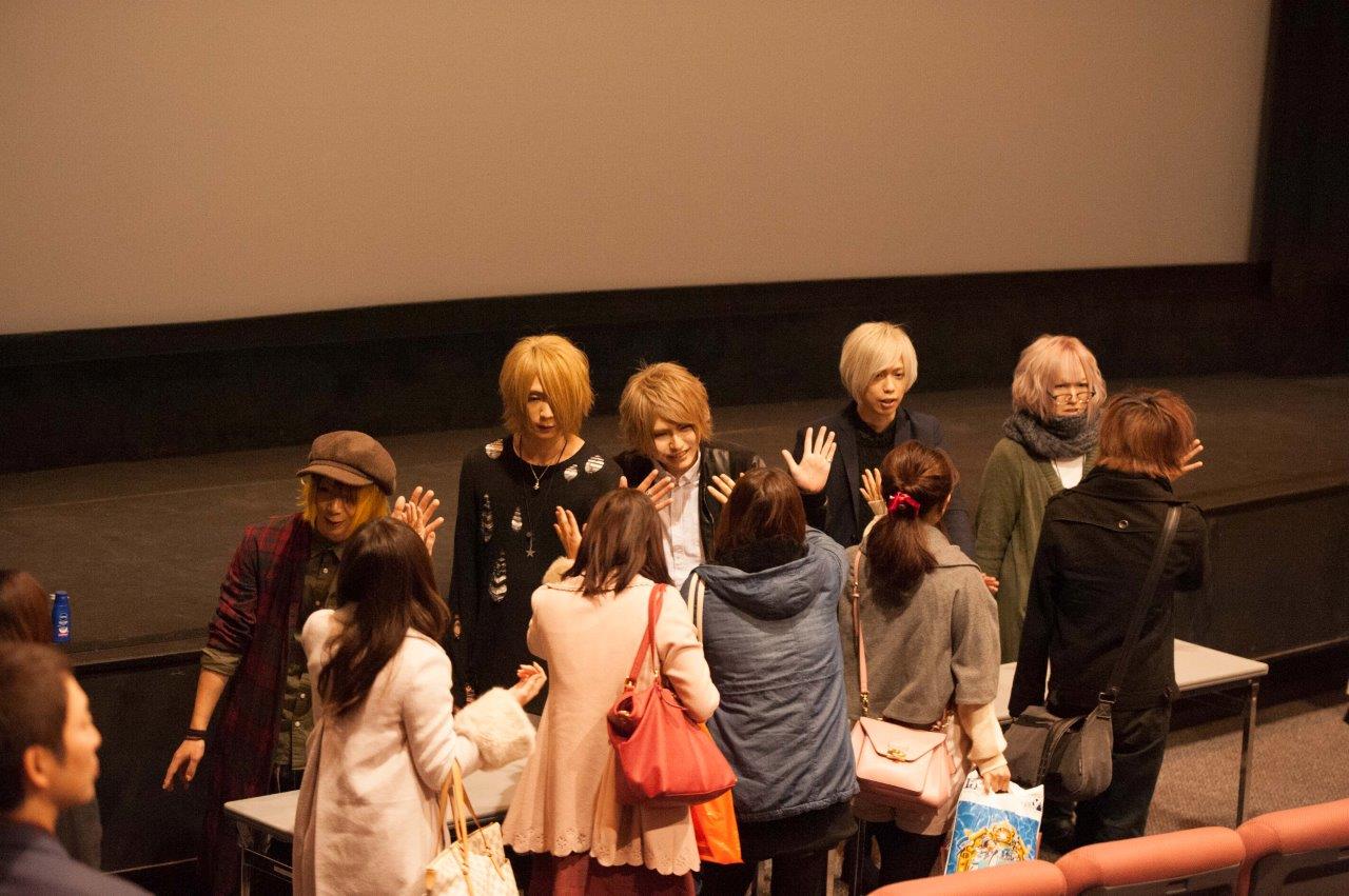 東京・お台場シネマメディアージュにて行われた、ユナイトの結成5周年記念ライブ上映会の様子。（撮影：藤川正典）