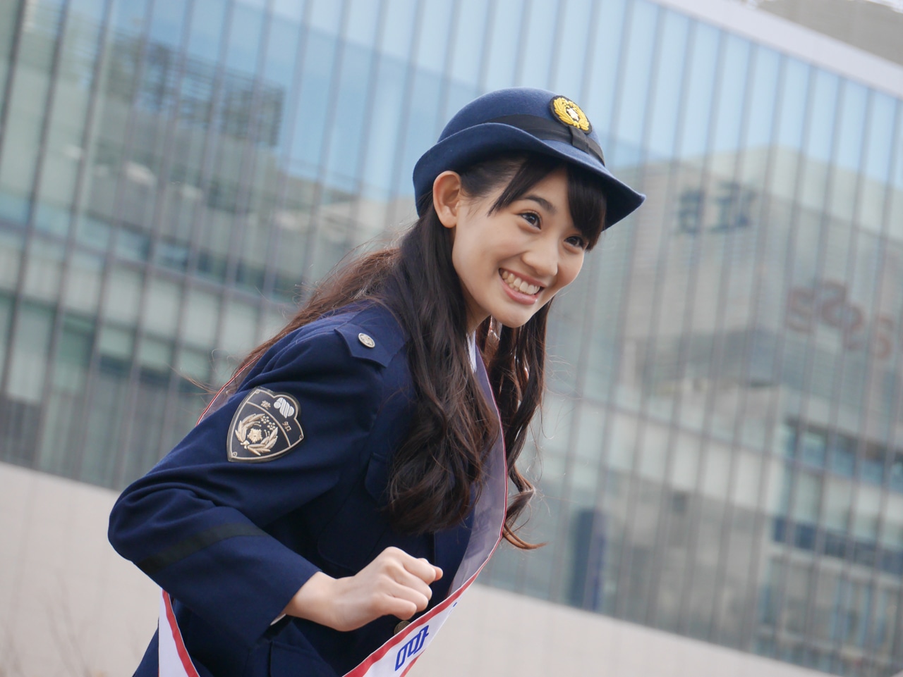 秋本帆華
