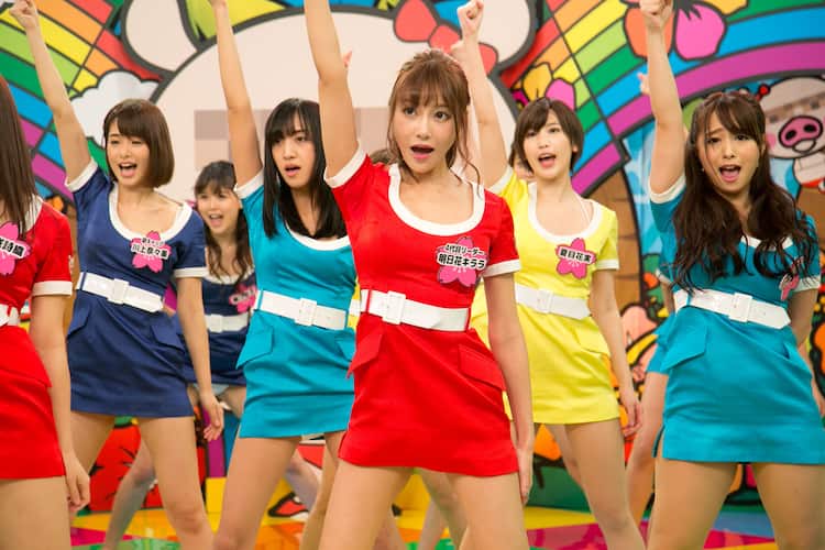 恵比寿 マスカッツの新曲を今夜初オンエア 仮面女子との調印式の様子も 音楽ナタリー